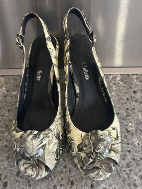 Floral Peep-Toe Slingback Heels in Cream and Black